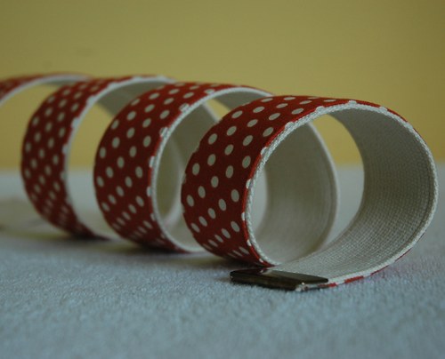Pásek pro Červenou Karkulku — foto 1