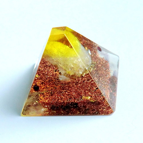 Orgonit *Pyramidka* na přání — foto 1