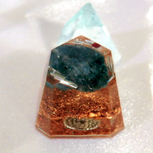 Orgonit *OBJ * Diamant s Apatitem — foto 1