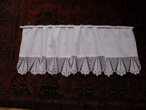 Záclonka s krajkou — foto 1