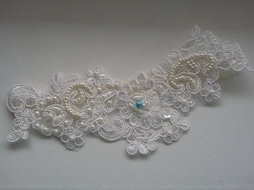 LUXUSNÍ IVORY podvazek — foto 1