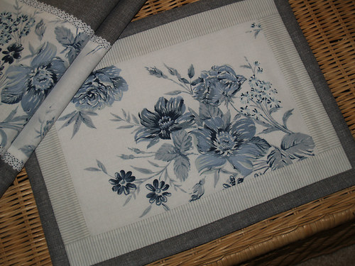 Prostírání - Blue roses — foto 1