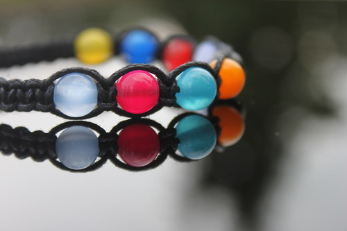 Barevné sny... Náramek shamballa/makramé — foto 1