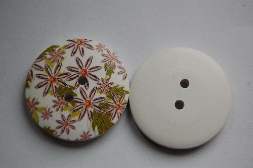 Dřevěný knoflík 30 mm
