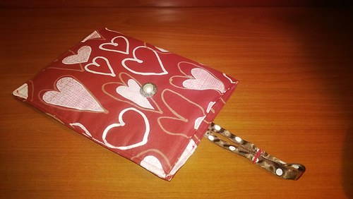 Obal na tablet,nebo čtečku -srdíčkový:-) — foto 1