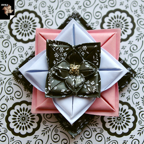Origami Brož KVĚTová — foto 1