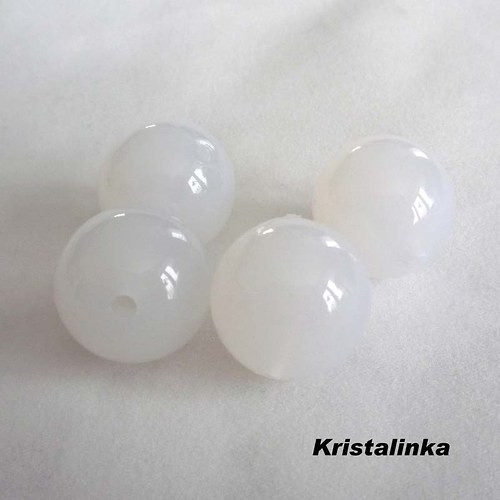 Kuličky mléčné....20mm