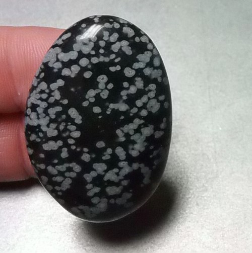 Obsidián vločkový - placka D166 — foto 1