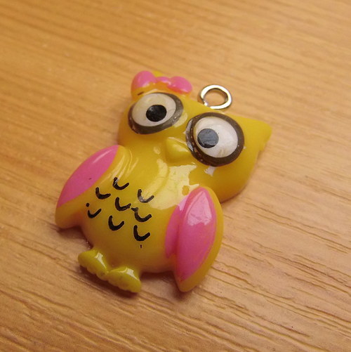 Sova -resin - 25 x 16 mm