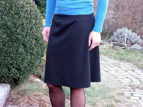 Černá sukně úpletová — foto 1