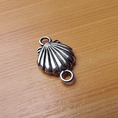 Mezidíl - mušlička - starostříbro - 24x15mm