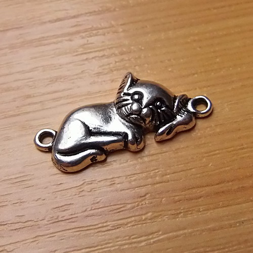 Mezidíl - kočka - starostříbro - 29x13mm