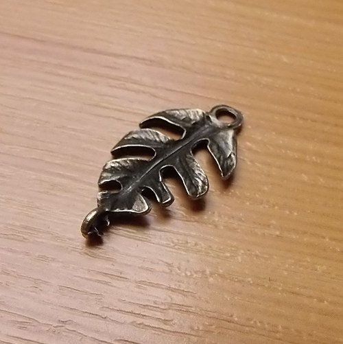 Mezidíl - list - starobronz - 27x14mm