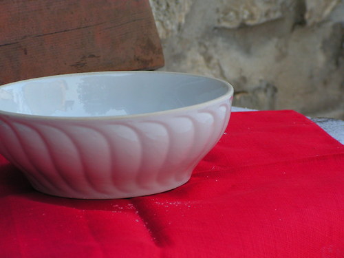 Bílá porcelánová miska I. — foto 1