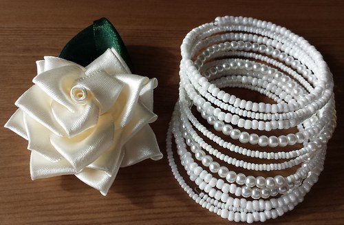 Svatební náramek sněhobílý — foto 1