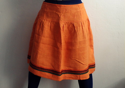 Oranžová sukně — foto 1