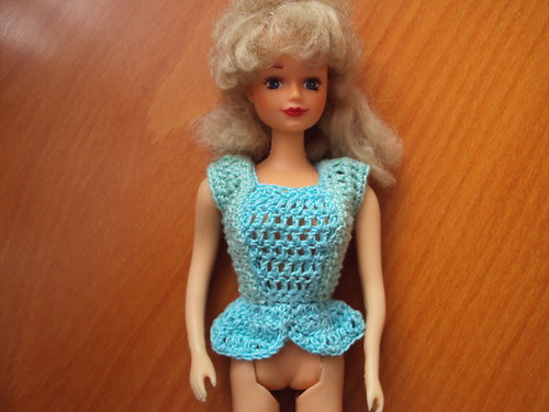Háčkovaná halenka pro Barbii VIII — foto 1