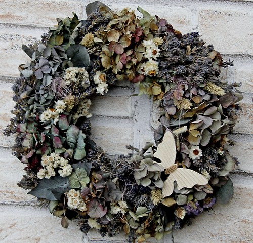 Hortenzie, levandule a motýl — foto 1