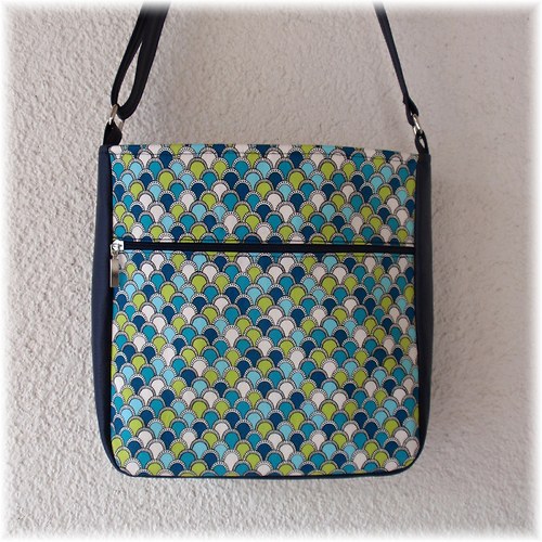 Middle Bag No.6 ... Peříčka modrá — foto 1