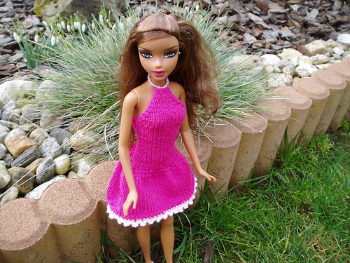 Šaty pro Barbie a botky — foto 1
