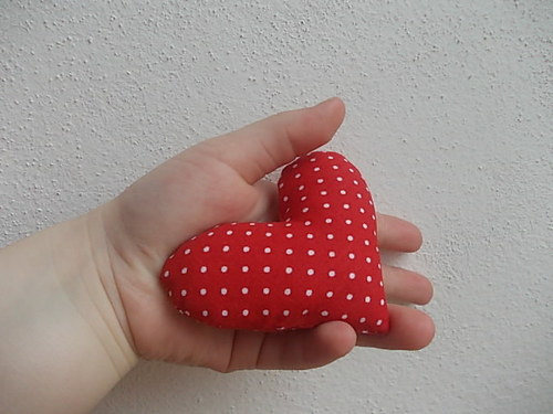 Srdíčka - červená ,žlutá,režná — foto 1