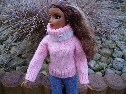 Svetr a nákrčník pro Barbie — foto 1
