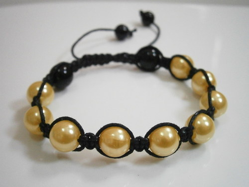 Náramek Shamballa žlutý