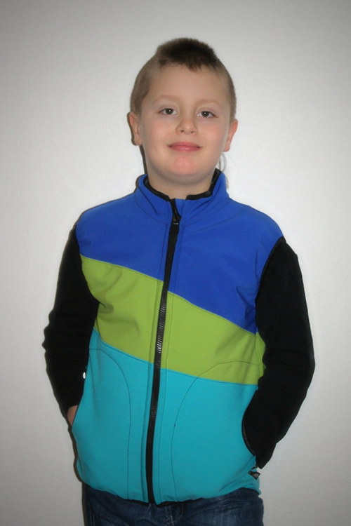 Softshellová vestička sešívaná :)