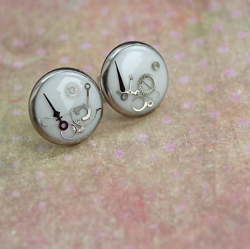 White circles — foto 1