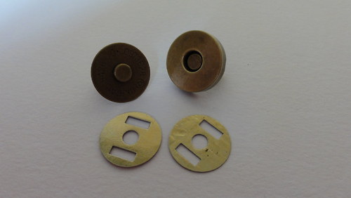 Magnetické zapínání 18 mm