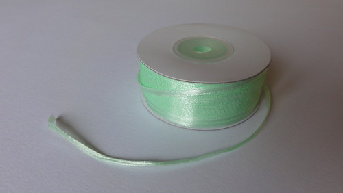 Saténová stužka 3mm - 3m - sv. zelená (104)