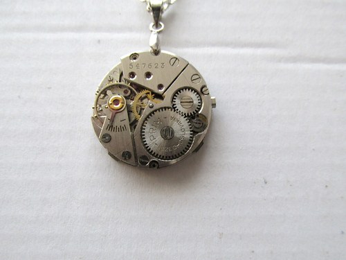 HODINKOVÝ steampunkový přívěsek — foto 1
