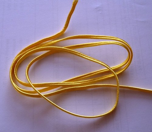 Sutaška 3mm žlutá — foto 1