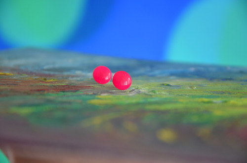 Růžové neonky na ouška — foto 1