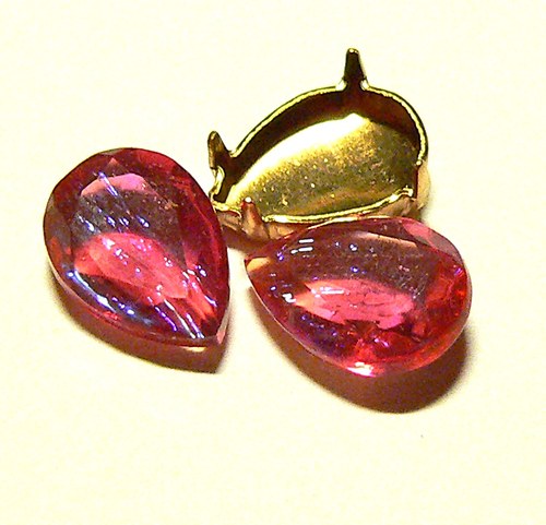 16)hruška 10x14mm kot.+dublet-růžovočervený+ukázka