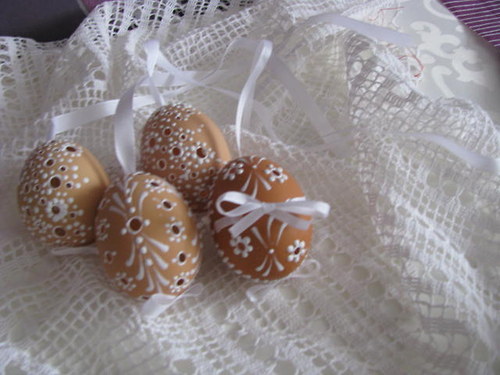 Madeirové kraslice hnědé — foto 1