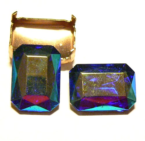 1) octagon 13x18mm kotlík+dublet-safírAB