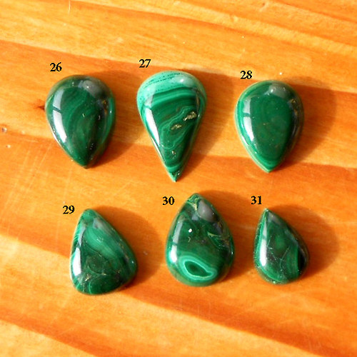 Malachitový Kabošon č.26 - 12x16mm