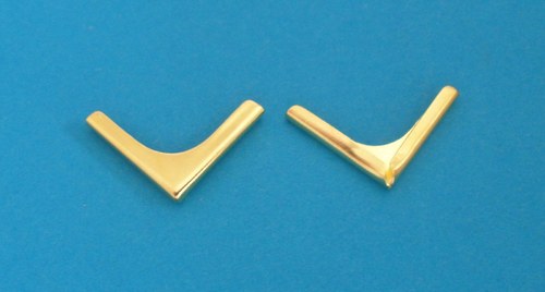Růžek 15x15x1,3mm