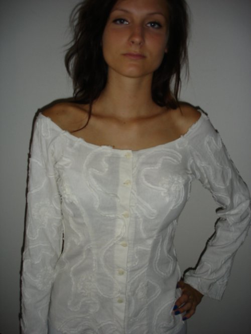 Lněná halenka s aplikcemi vel.38 — foto 1