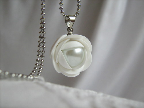 Pearl rose, přívěsek — foto 1