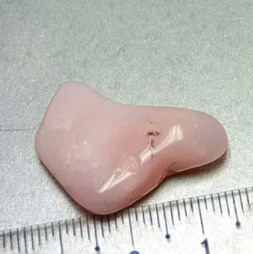Opál růžový - tromlovaný D395 — foto 1