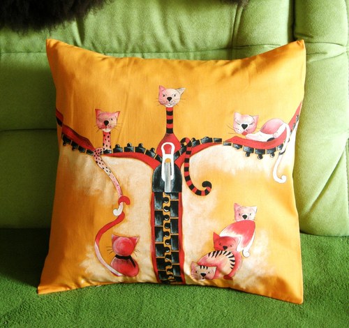 KOČIČKY-POLŠTÁŘ 40CM X 40CM — foto 1