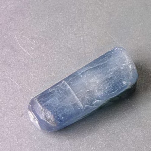 Disthen (kyanit) - D435 — foto 1