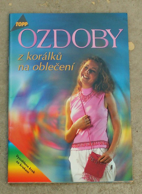 Knížka Ozdoby z korálků na oblečení