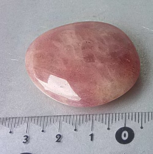 Křemen jahodový placka - D495 — foto 1