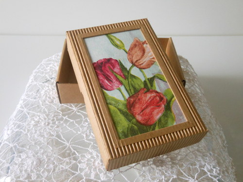 KYTICE TULIPÁNŮ - dárková krabička — foto 1