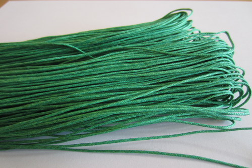 Voskovaná šňůrka - 1 mm - zelená