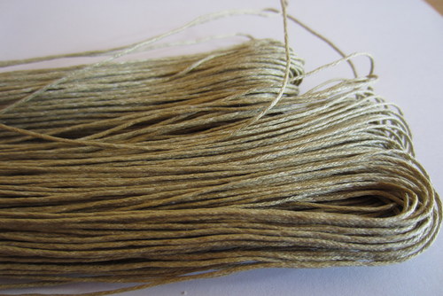 Voskovaná šňůrka - 1 mm - béžová