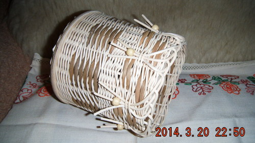Koš s dřev.korálky /větší